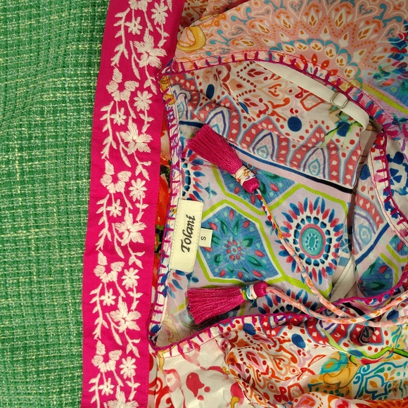 TOLANI GORGEOUS COLORFUL MIXED PRINTED TUNIC TOP with DETACHABLE SLIP SIZE SMALL - Picture 5 of 8